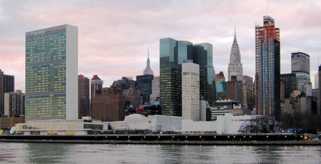 United_Nations_Headquarters_in_New_York_City,_view_from_Roosevelt_Island.jpg